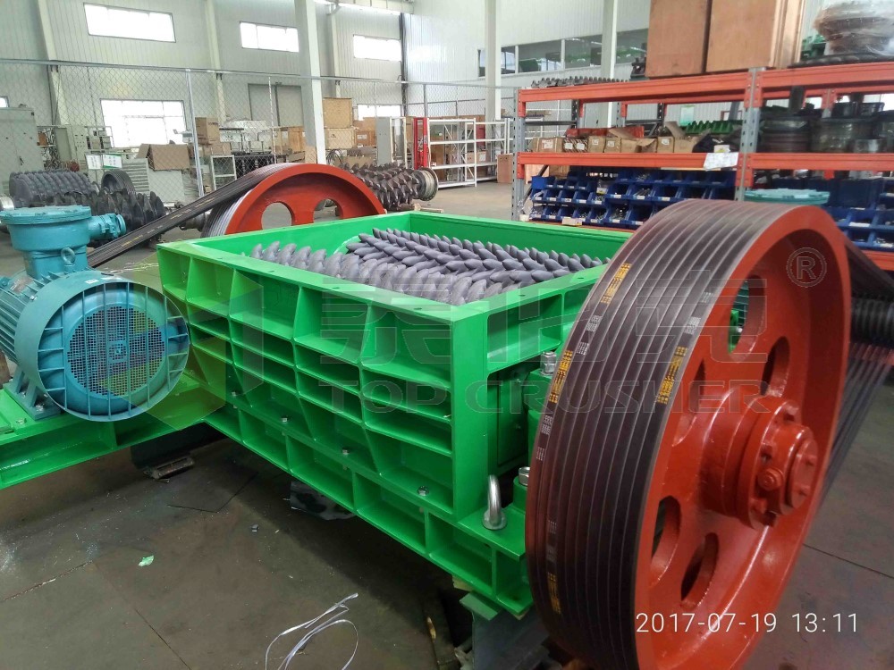 04 TCC-F系列經(jīng)濟型破碎機03.jpg